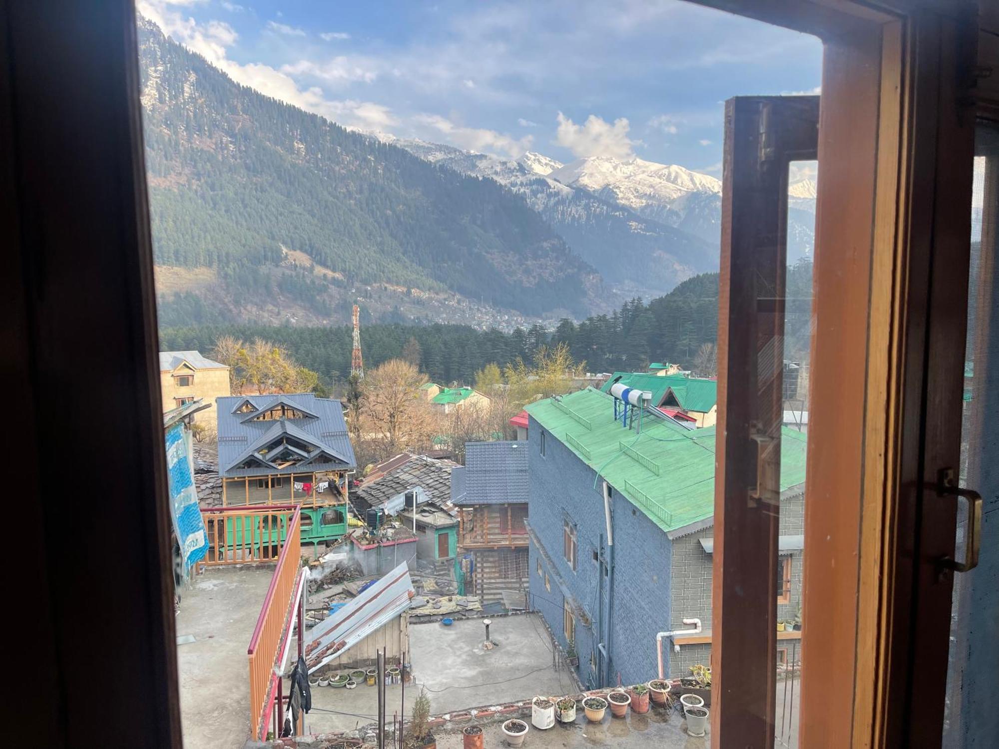 La Voglia-Old Manali Hostel Εξωτερικό φωτογραφία