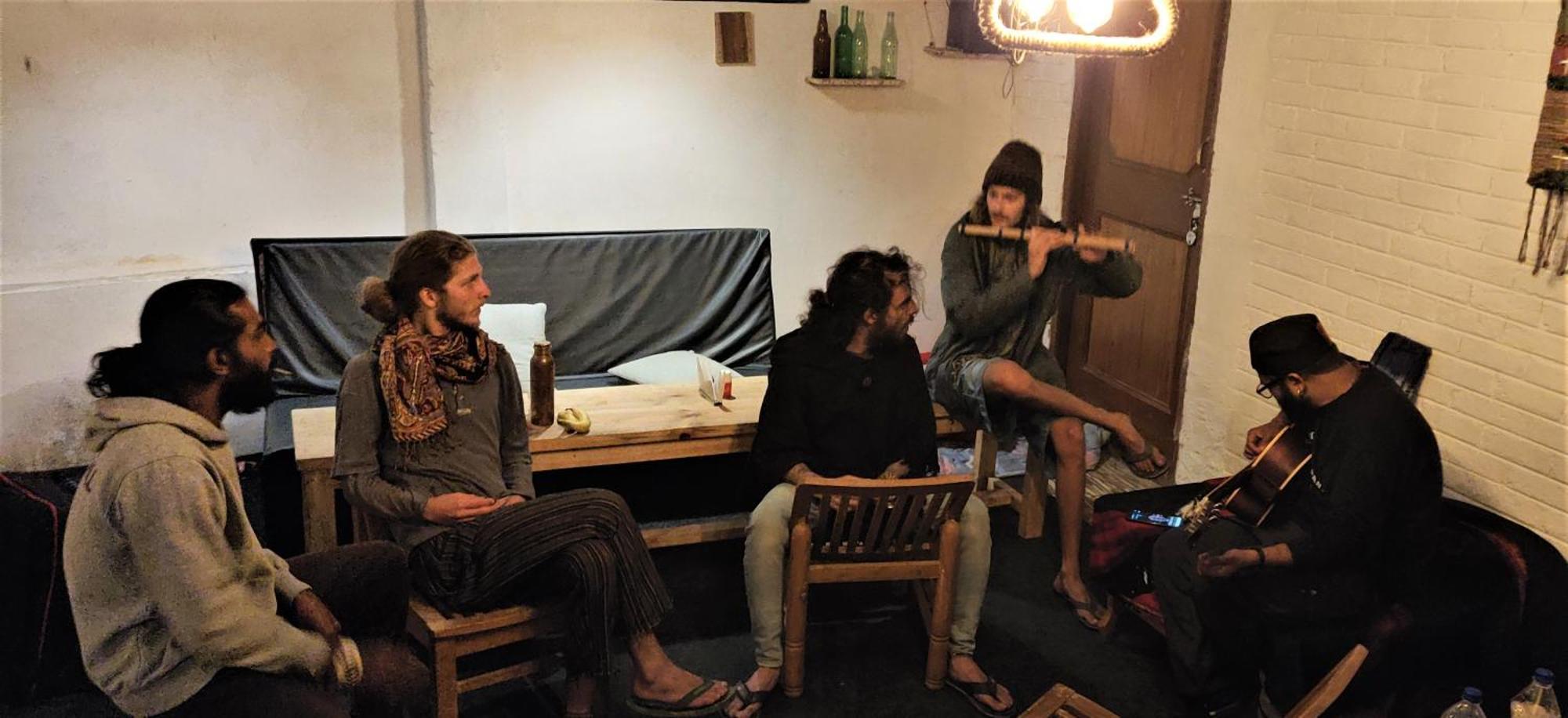 La Voglia-Old Manali Hostel Εξωτερικό φωτογραφία